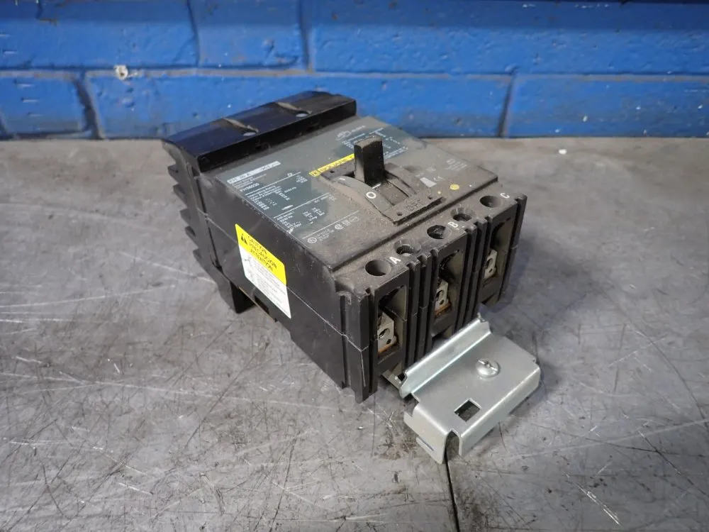 Square D Circuit Breaker - Fh36030