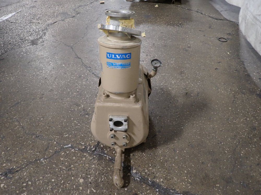 Ulvac 1.5 Kw Oil Rotary Vacuum Pump - D-650k