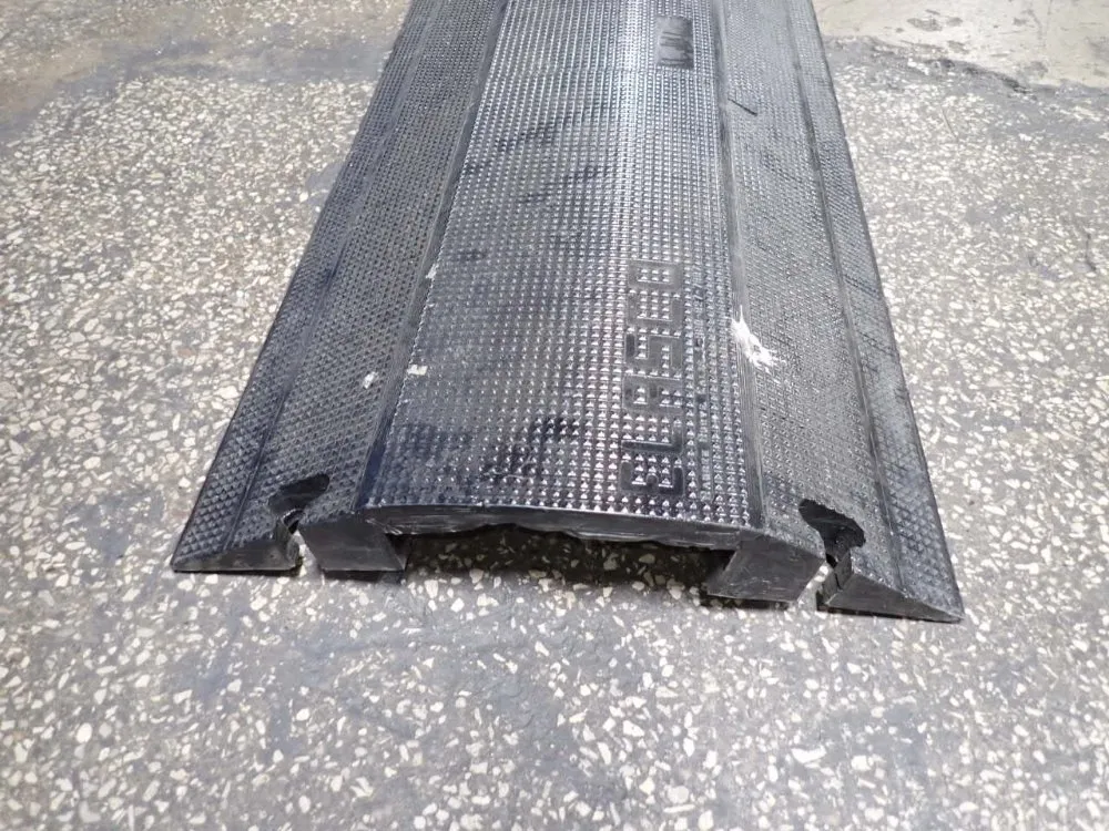 Elasco 36"x19" Cable Ramp