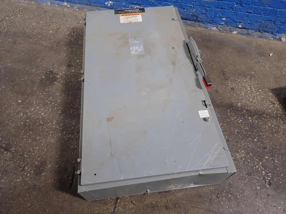 Square D 600 Amps Non Fusible Disconnect - Hu366