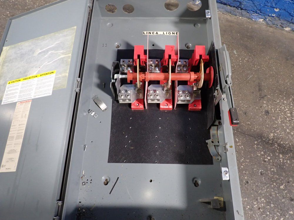 Square D 600 Amps Non Fusible Disconnect - Hu366