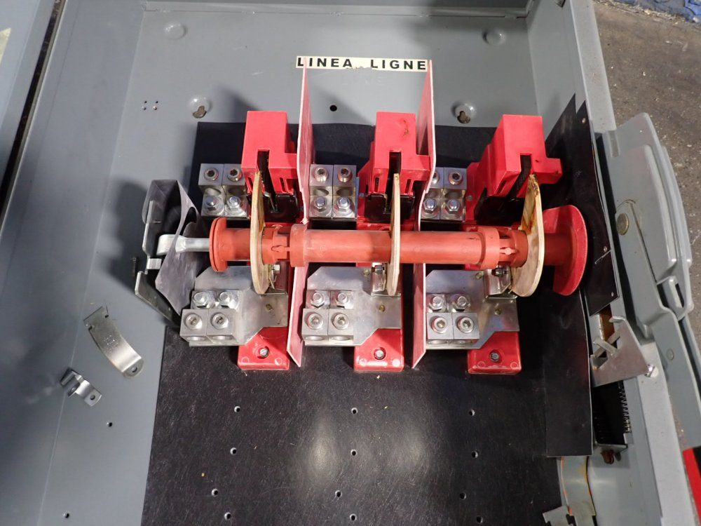 Square D 600 Amps Non Fusible Disconnect - Hu366