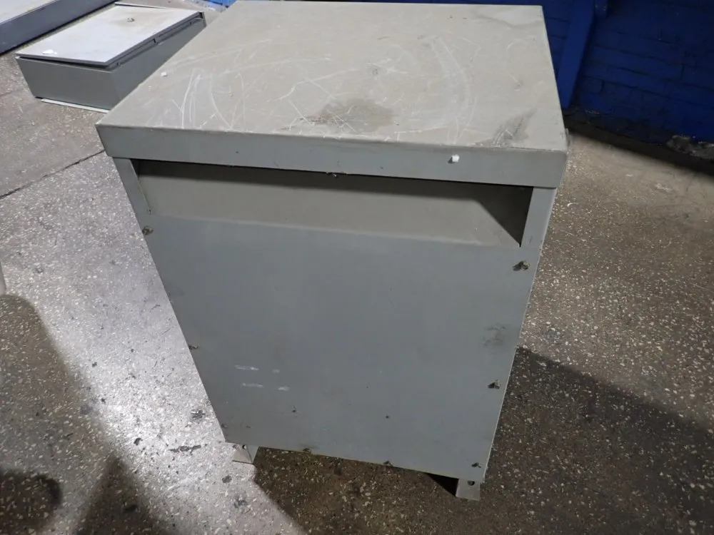 Federal Pacific 30 Kva Transformer - T4t30