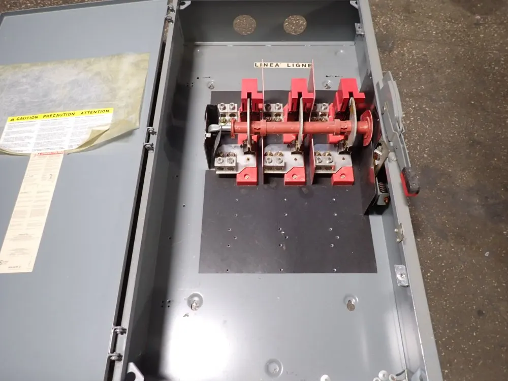 Square D 600 Amps Non Fusible Disconnect - Hu366