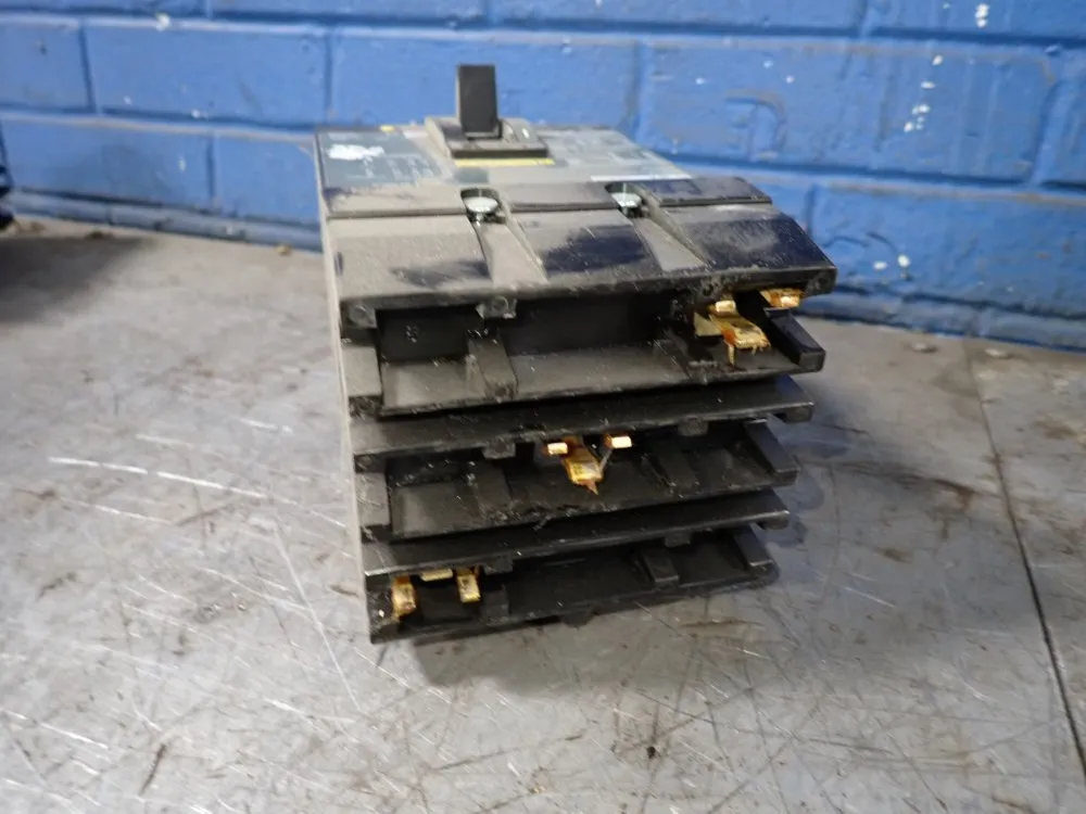 Square D Circuit Breaker - Fh36030