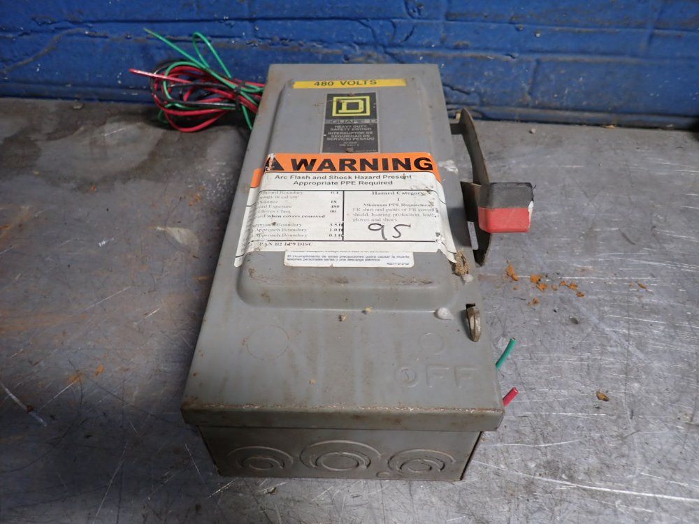 Square D 30 Amp Fusible Disconnect - H261