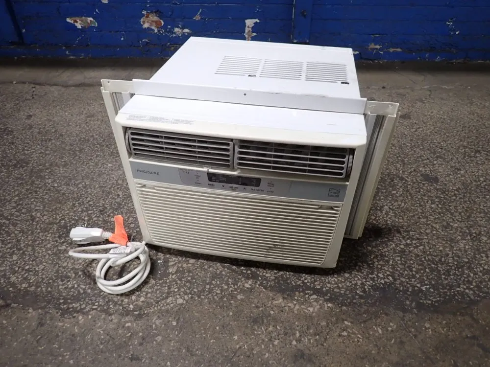 Electrolux Home Products 12000 Btu Air Conditioner - Ffre1233s1