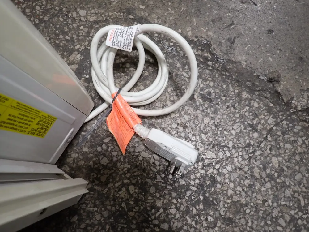 Electrolux Home Products 12000 Btu Air Conditioner - Ffre1233s1