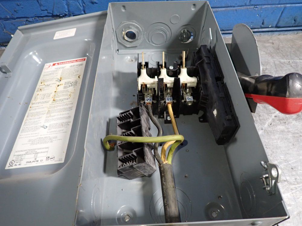 Square D 60 Amps Non Fusible Disconnect - H362