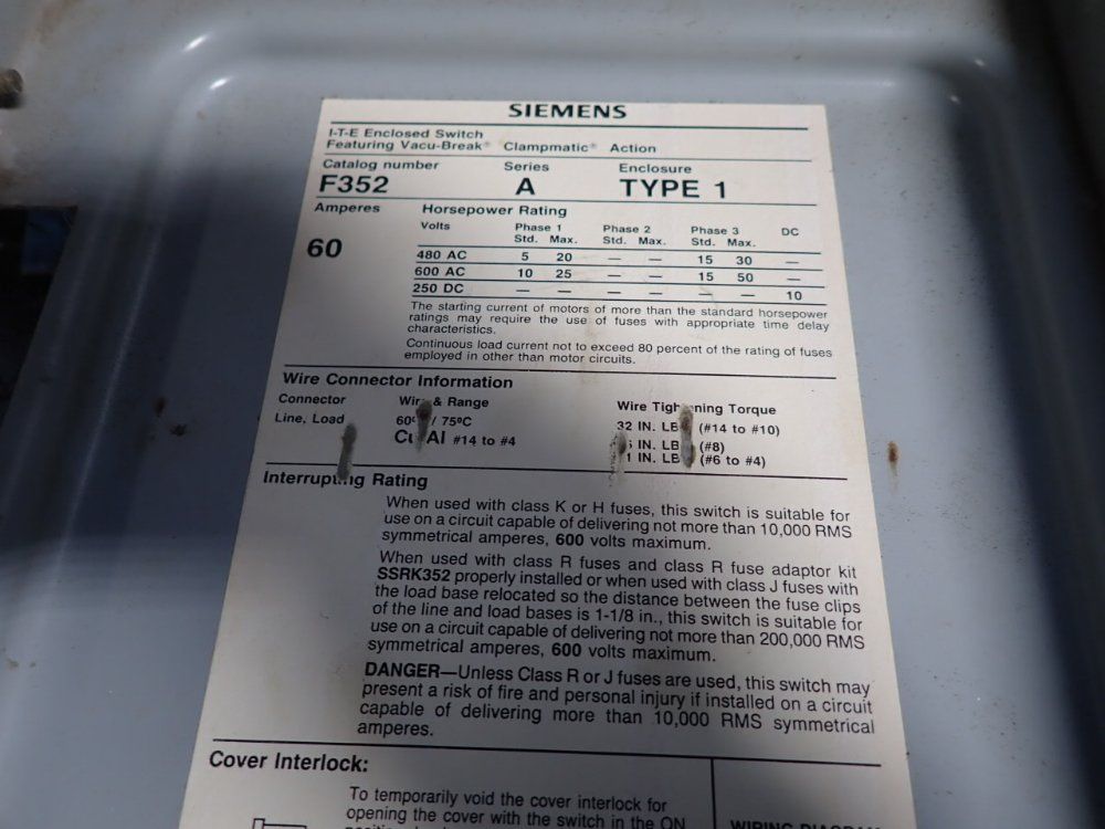 Siemens 60 Amps Fusible Disconnect - F352