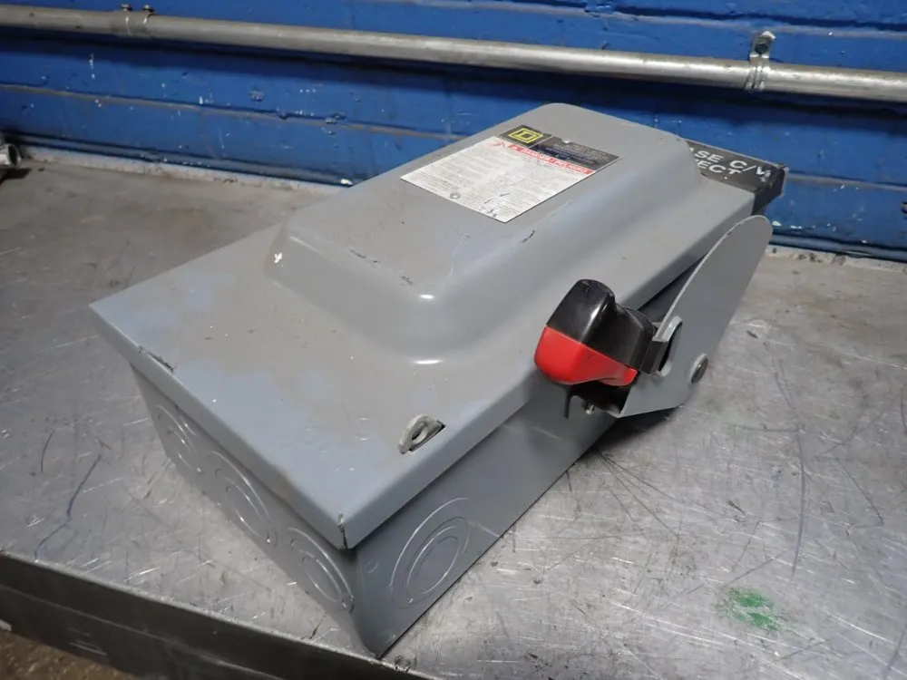 Square D 60 Amps Non Fusible Disconnect - Hu362