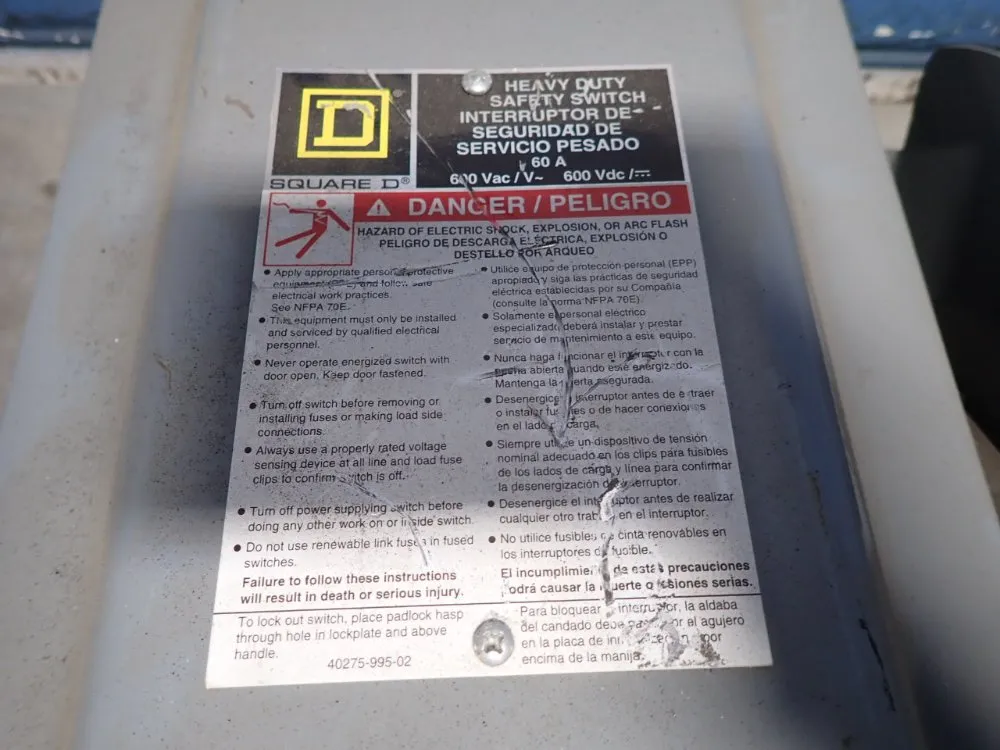 Square D 60 Amps Non Fusible Disconnect - Hu362