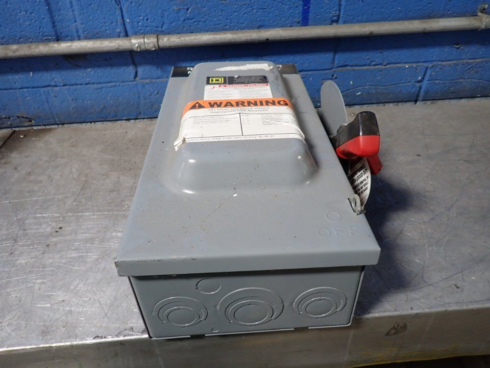 Square D 60 Amps Non Fusible Disconnect - Hu362