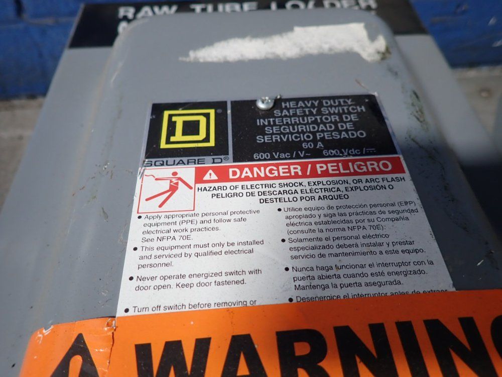 Square D 60 Amps Non Fusible Disconnect - Hu362