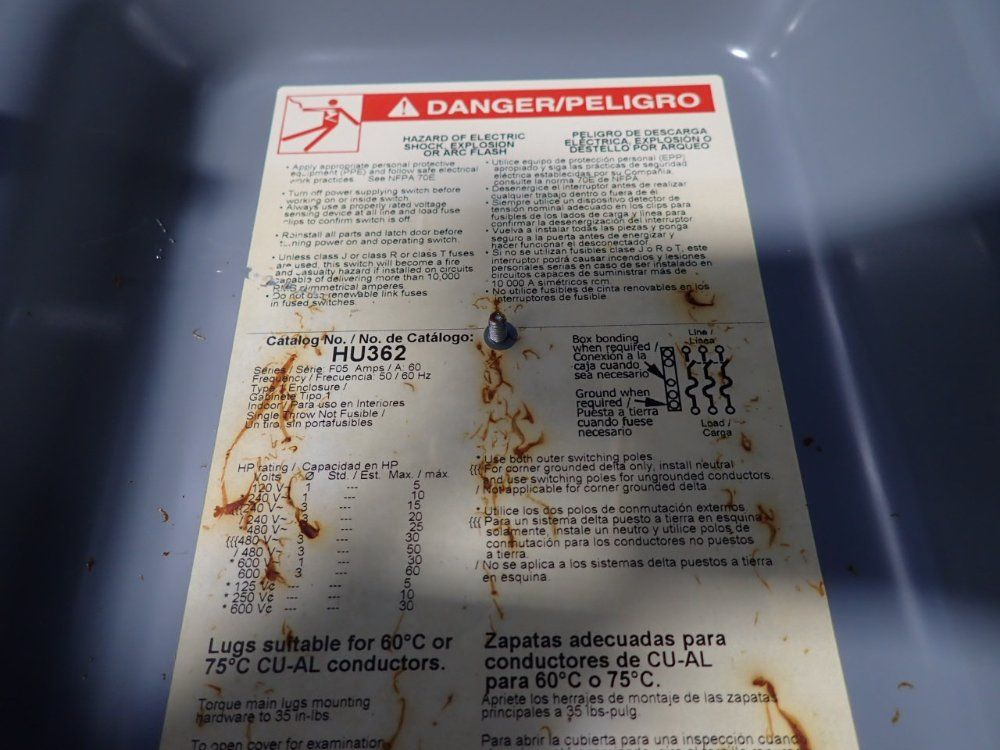 Square D 60 Amps Non Fusible Disconnect - Hu362