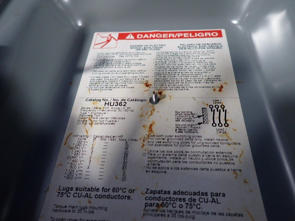 Square D 60 Amps Non Fusible Disconnect - Hu362