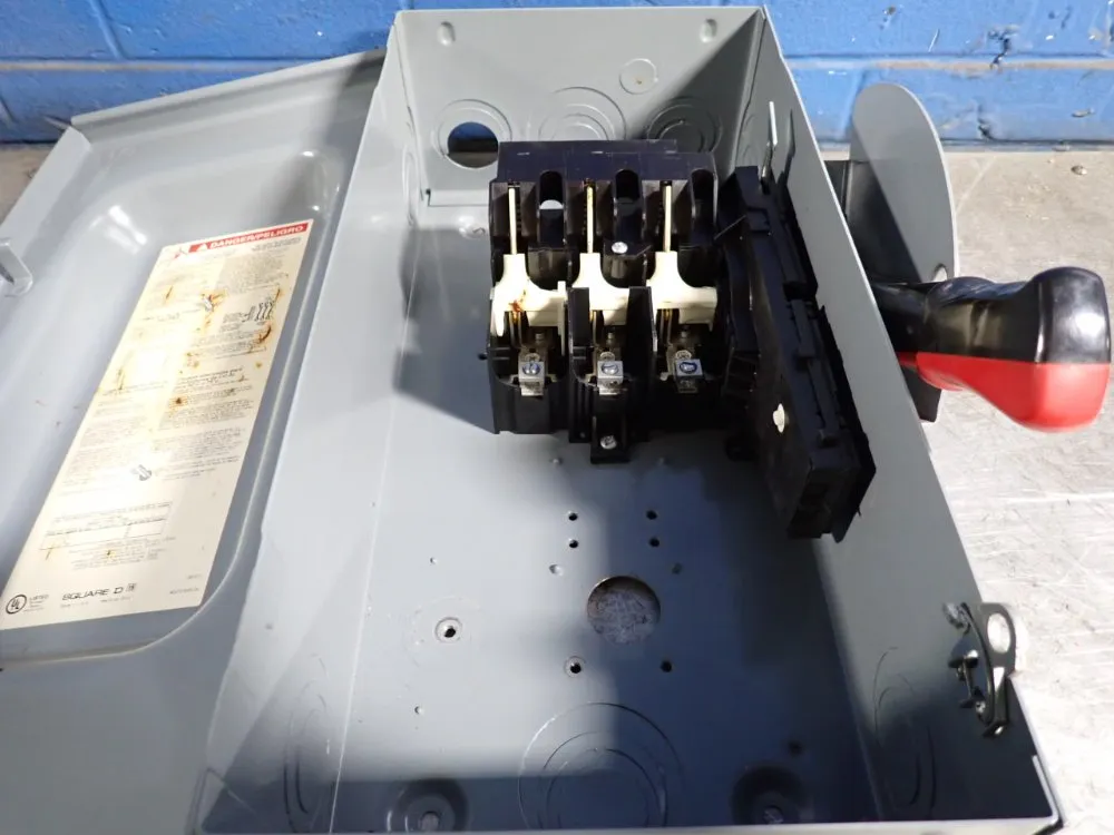 Square D 60 Amps Non Fusible Disconnect - Hu362