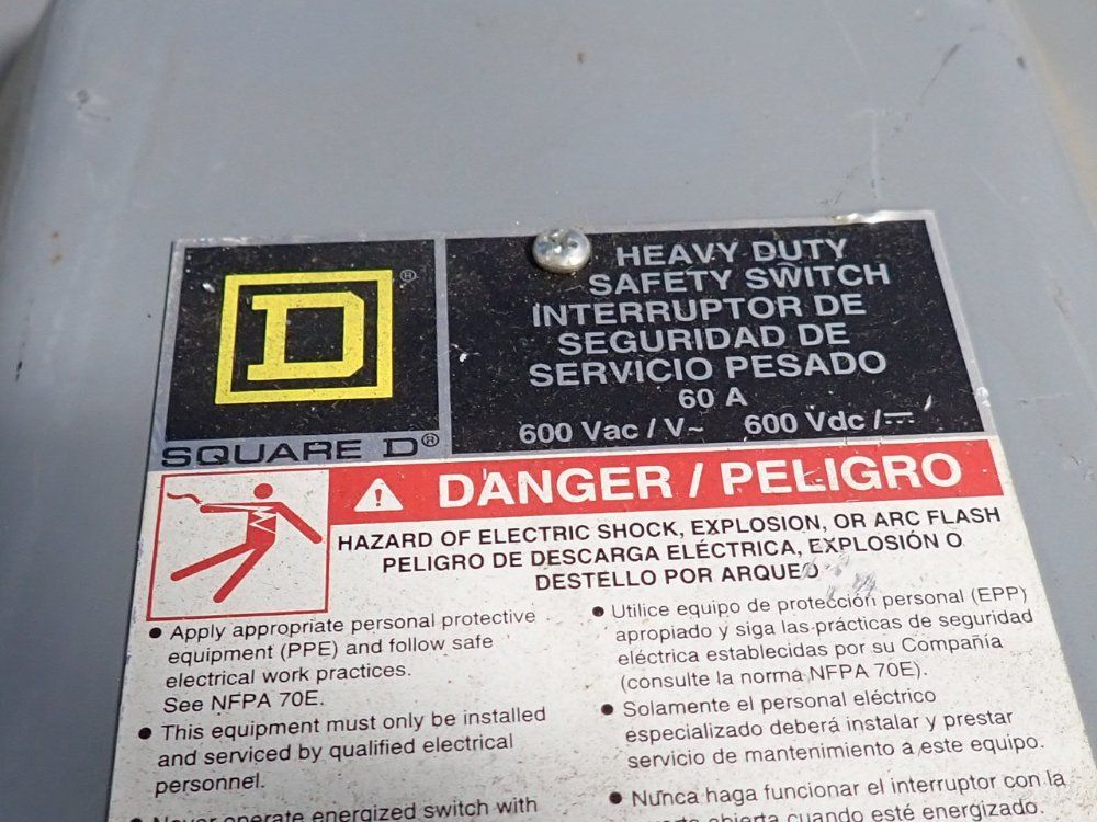 Square D 60 Amps Non Fusible Disconnect - Hu362