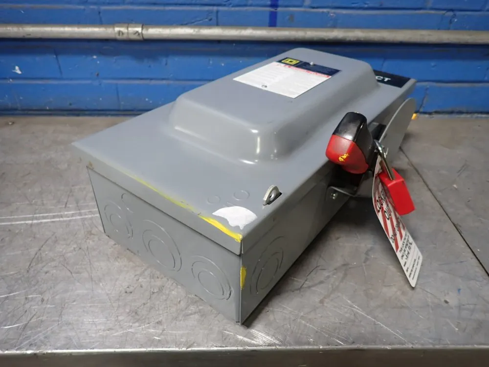 Square D 60 Amps Non Fusible Disconnect - Hu362