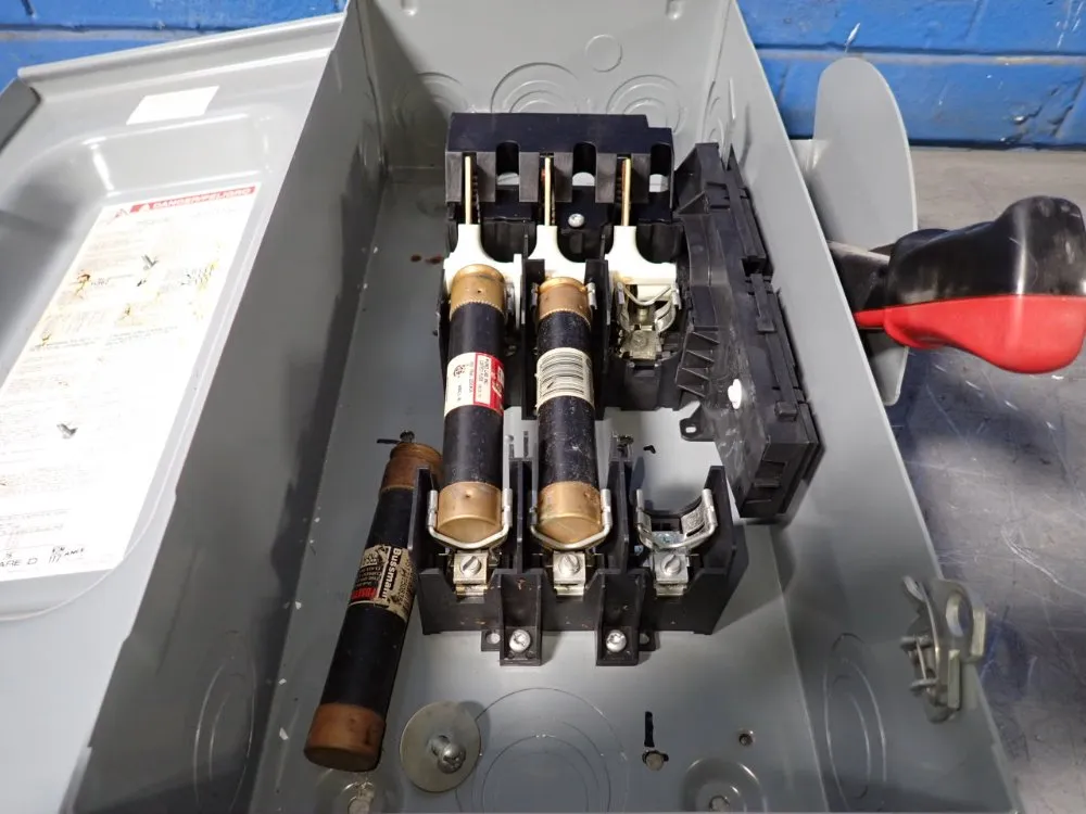 Square D 60 Amps Fusible Disconnect - H362