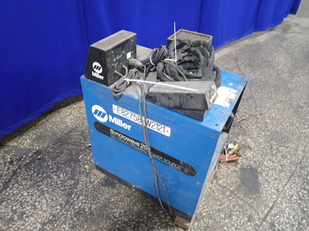 Miller 250 A Welder - Syncrowave 250