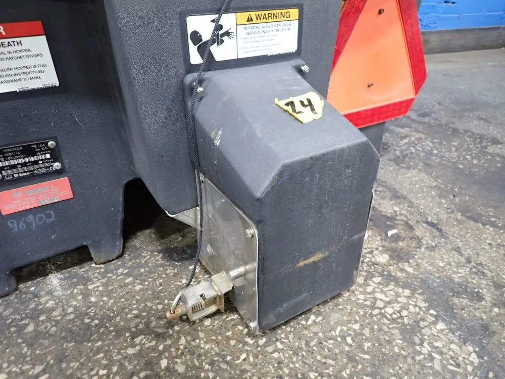 Bobcat Salt Spreader - Spdr-7-uv