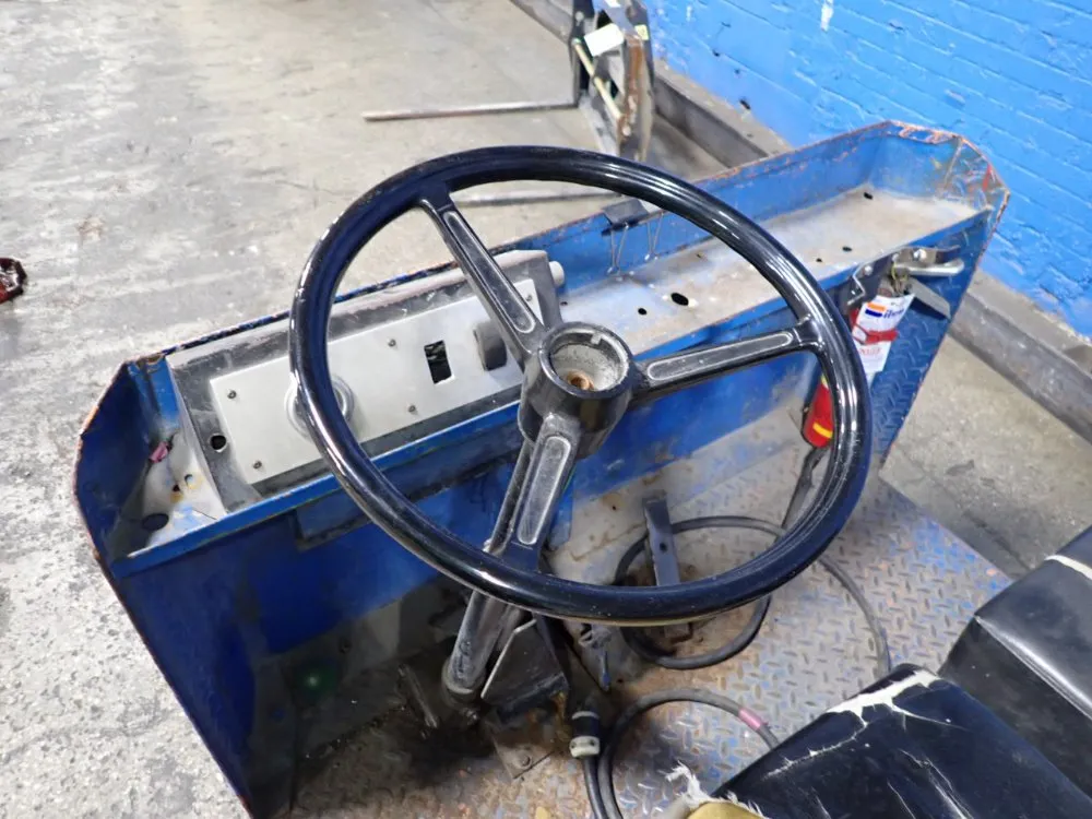 Taylor-dunn Utility Vehicle