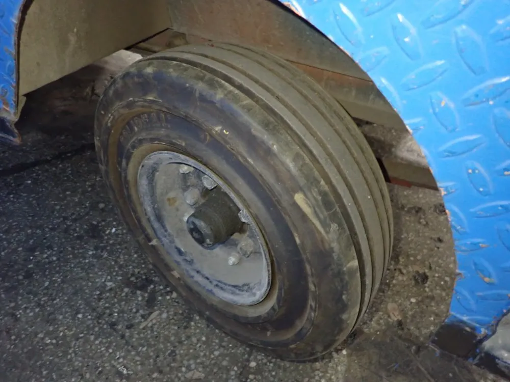 Taylor-dunn Utility Vehicle