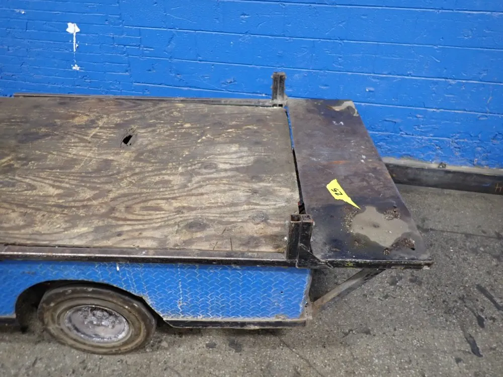 Taylor-dunn Utility Vehicle