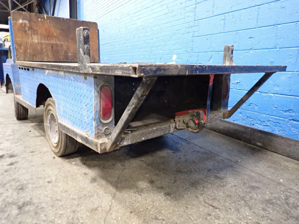 Taylor-dunn Utility Vehicle