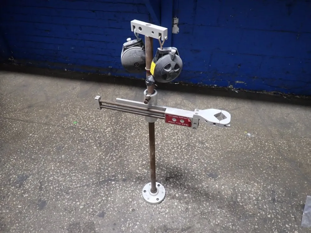 Torque Reaction Positioning Arm