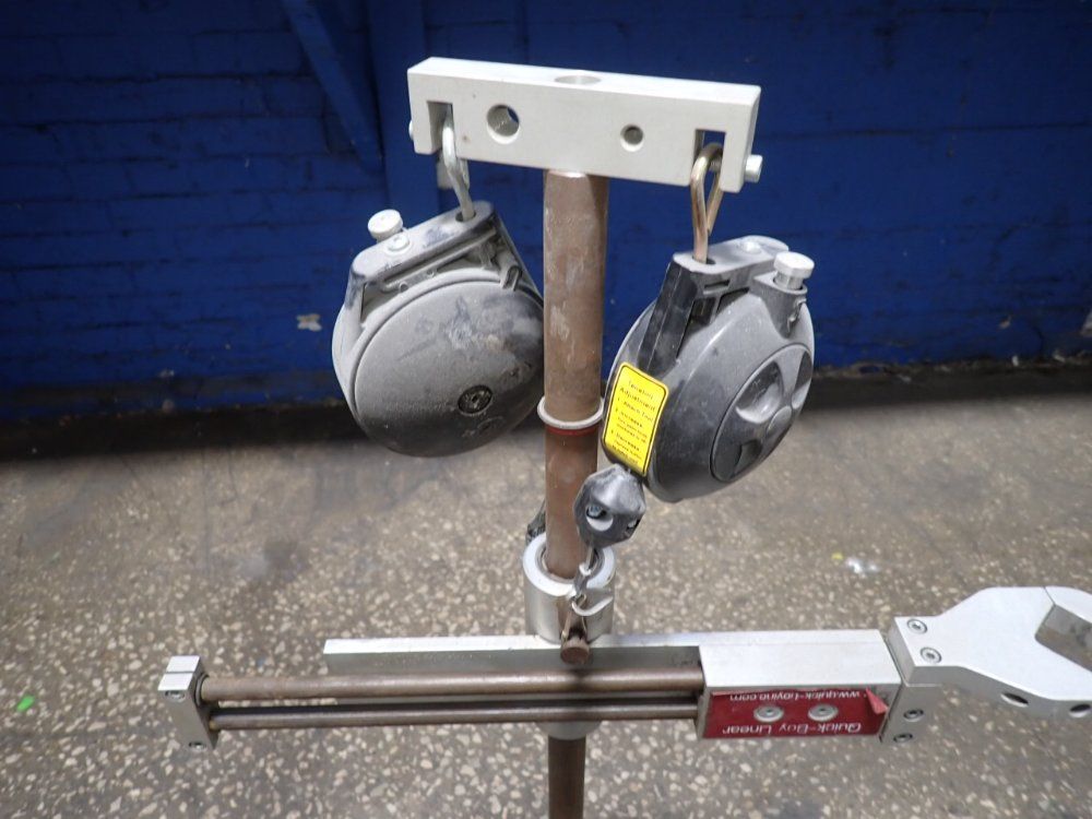 Torque Reaction Positioning Arm