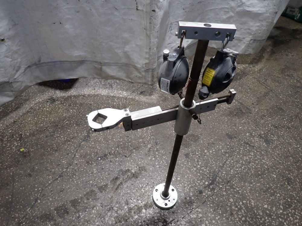 Torque Reaction Positioning Arm