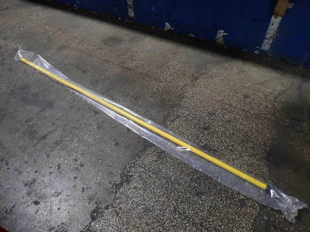 Honeywell Medalist Fiberglass Hot Stick - 9935