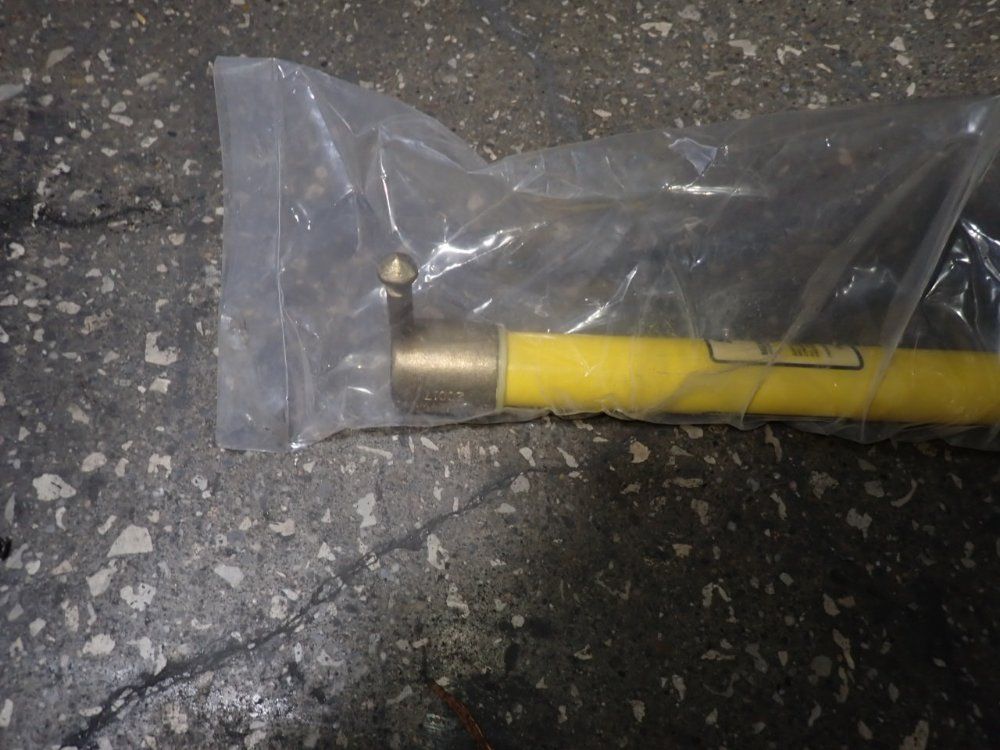 Honeywell Medalist Fiberglass Hot Stick - 9935