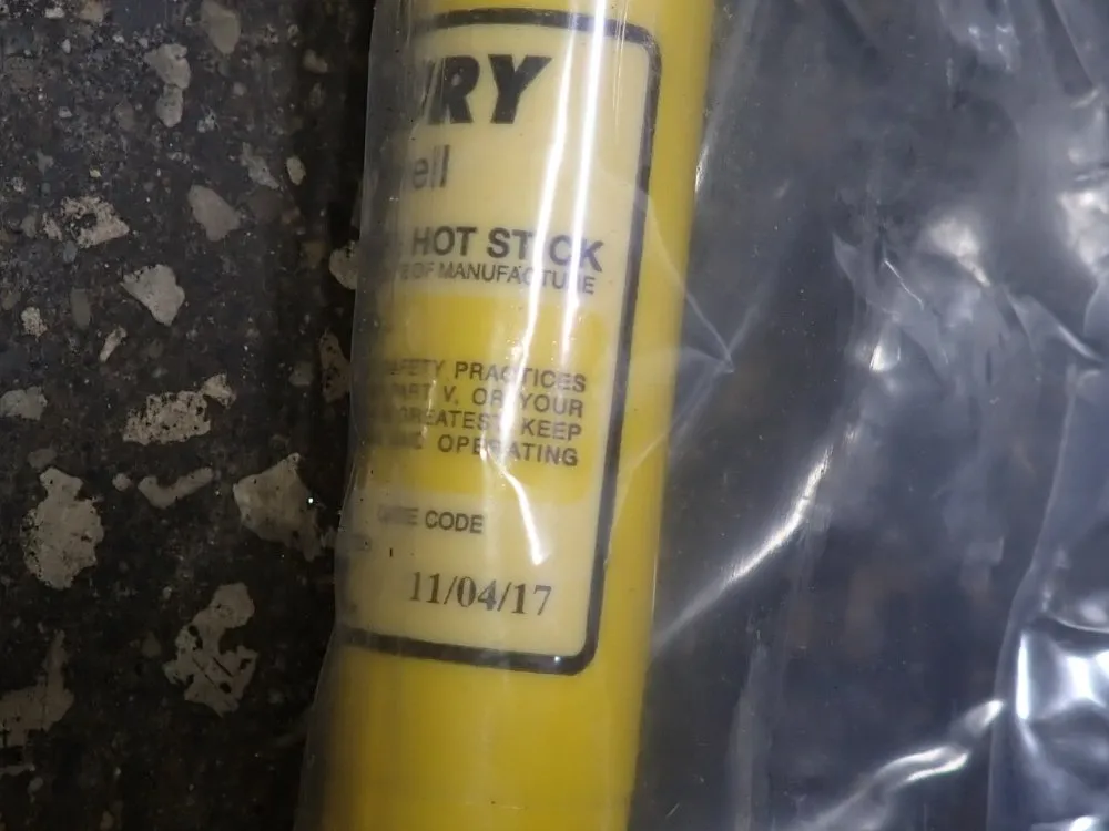 Honeywell Medalist Fiberglass Hot Stick - 9935