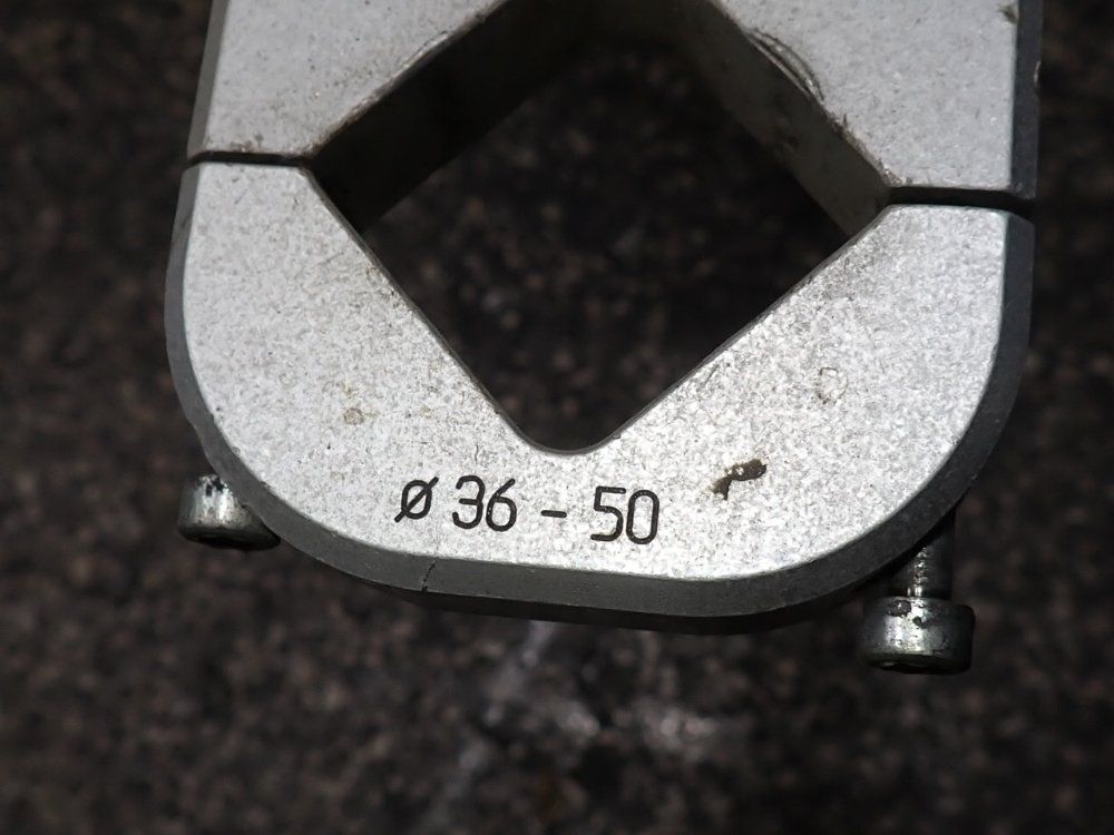 Torque Reaction Positioning Arm