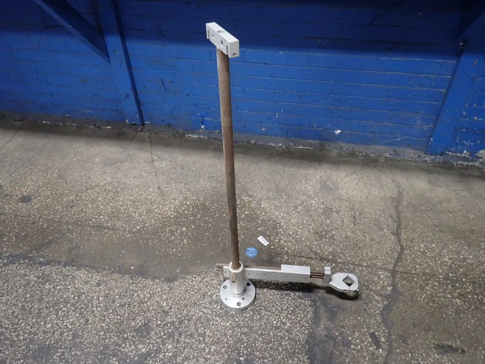 Torque Reaction Positioning Arm