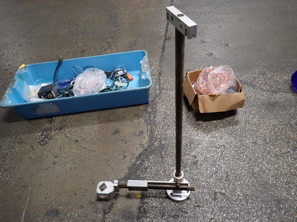 Torque Reaction Positioning Arm