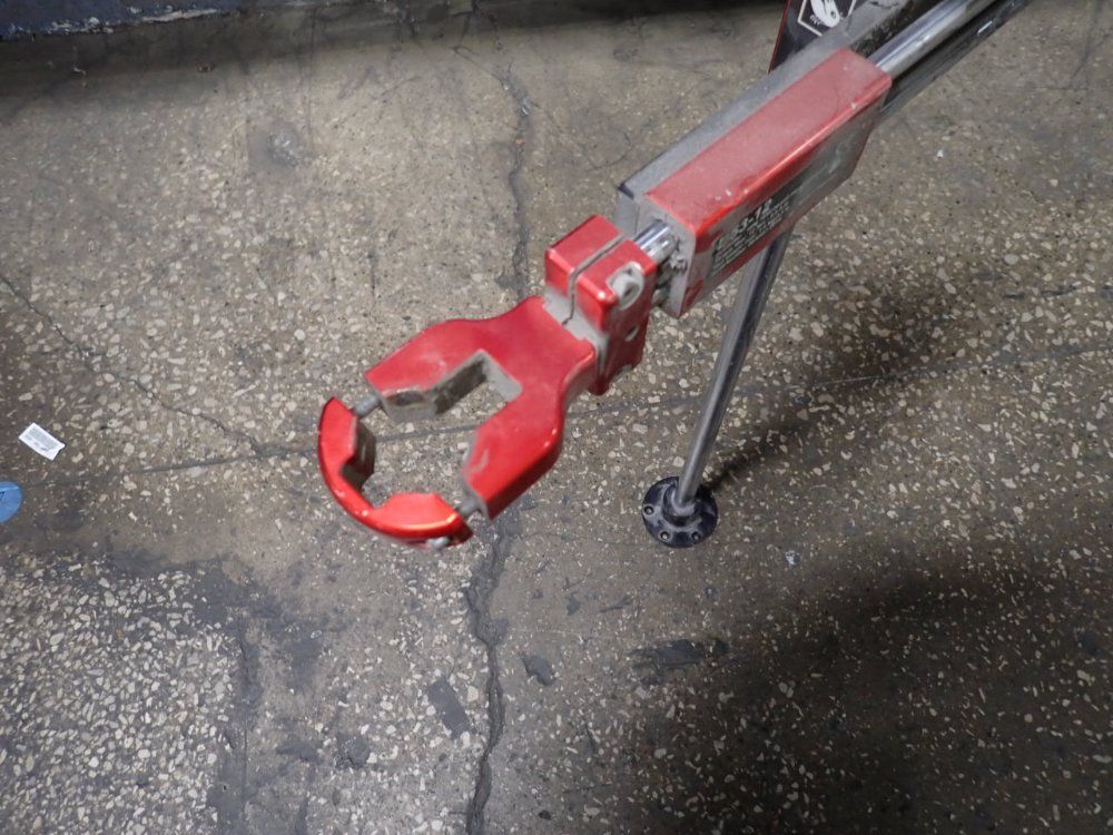 Torque Reaction Positioning Arm