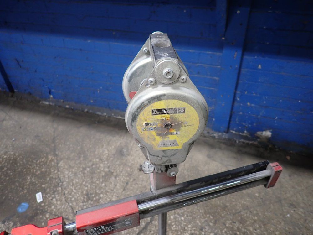 Torque Reaction Positioning Arm