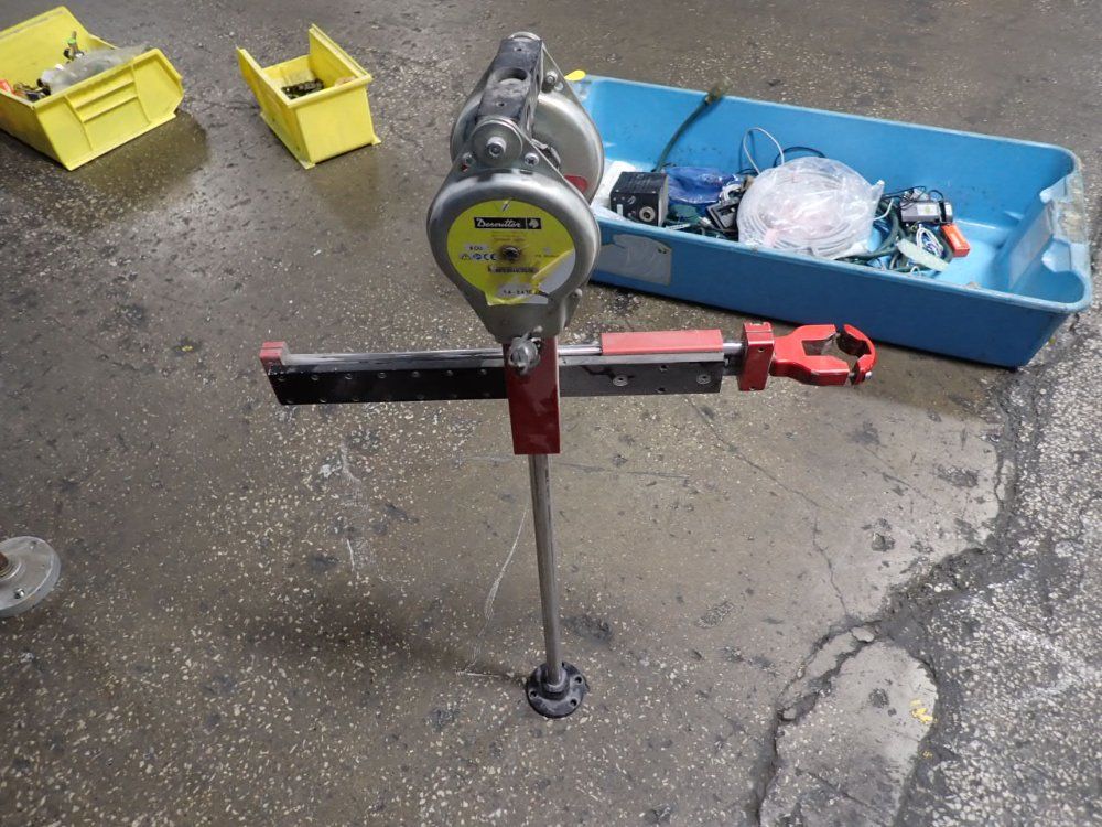 Torque Reaction Positioning Arm