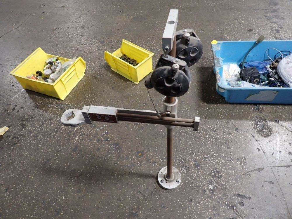 Torque Reaction Positioning Arm