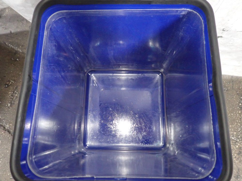 Purell Hand Sanitizing Wipe Dispenser