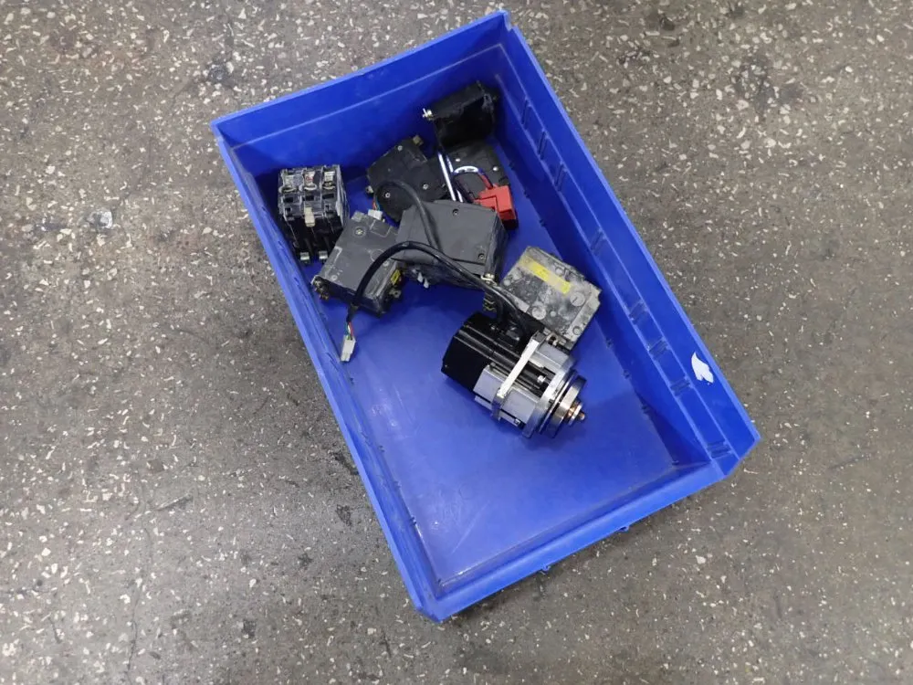 Circuit Breakers / Motor