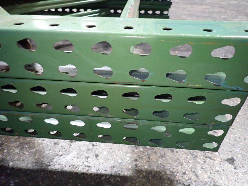 Pallet Racking - Teardrop