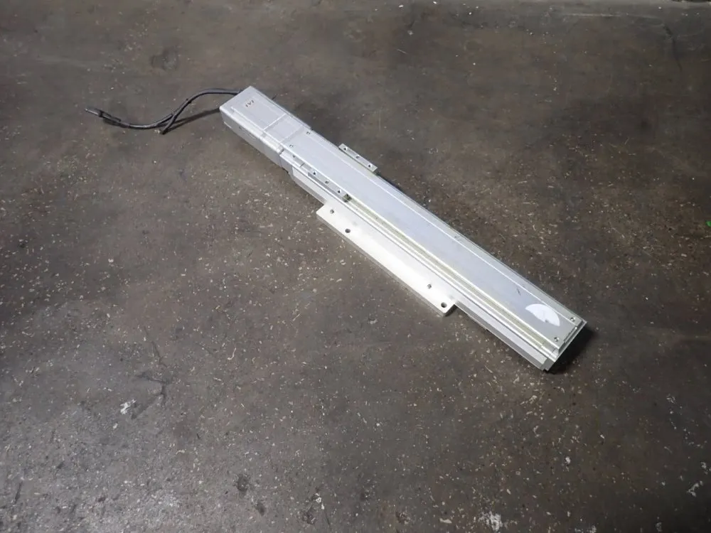 Iai Corporation Linear Actuator - Rcs3-sa8c-i-150-20-350-t2-r10-a1r-b