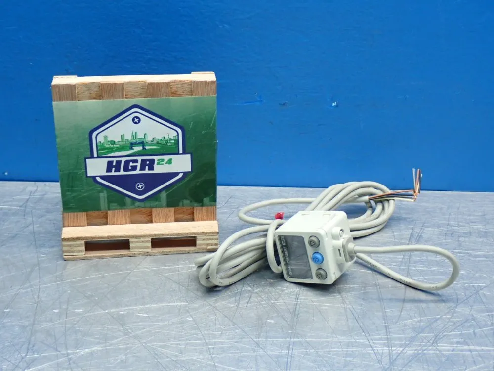 Smc 14.5-145psi Digital Pressure Switch - Ise40a-01-t