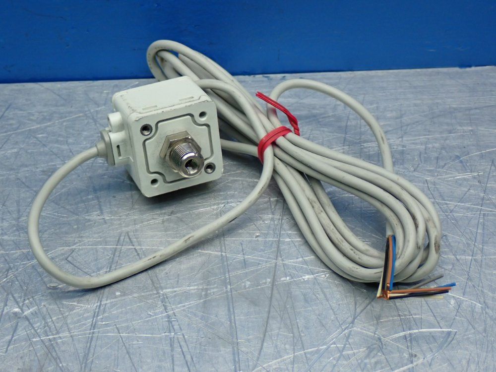 Smc 14.5-145psi Digital Pressure Switch - Ise40a-01-t