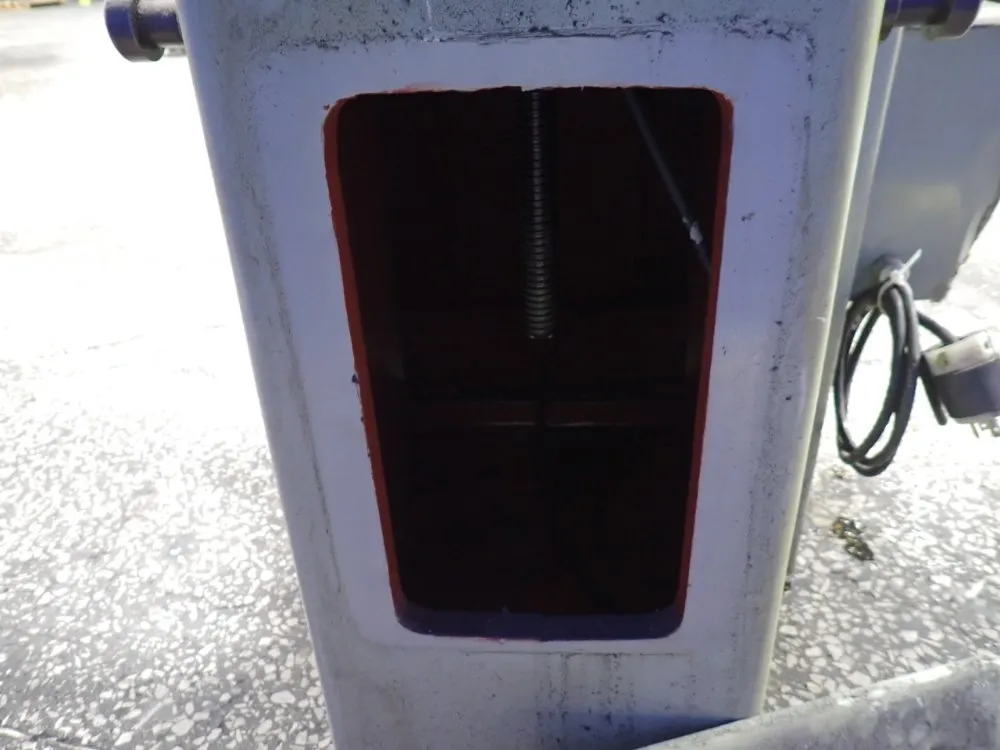 Kent Industrial Co. 12" X 6" Surface Grinder - Kgs-200